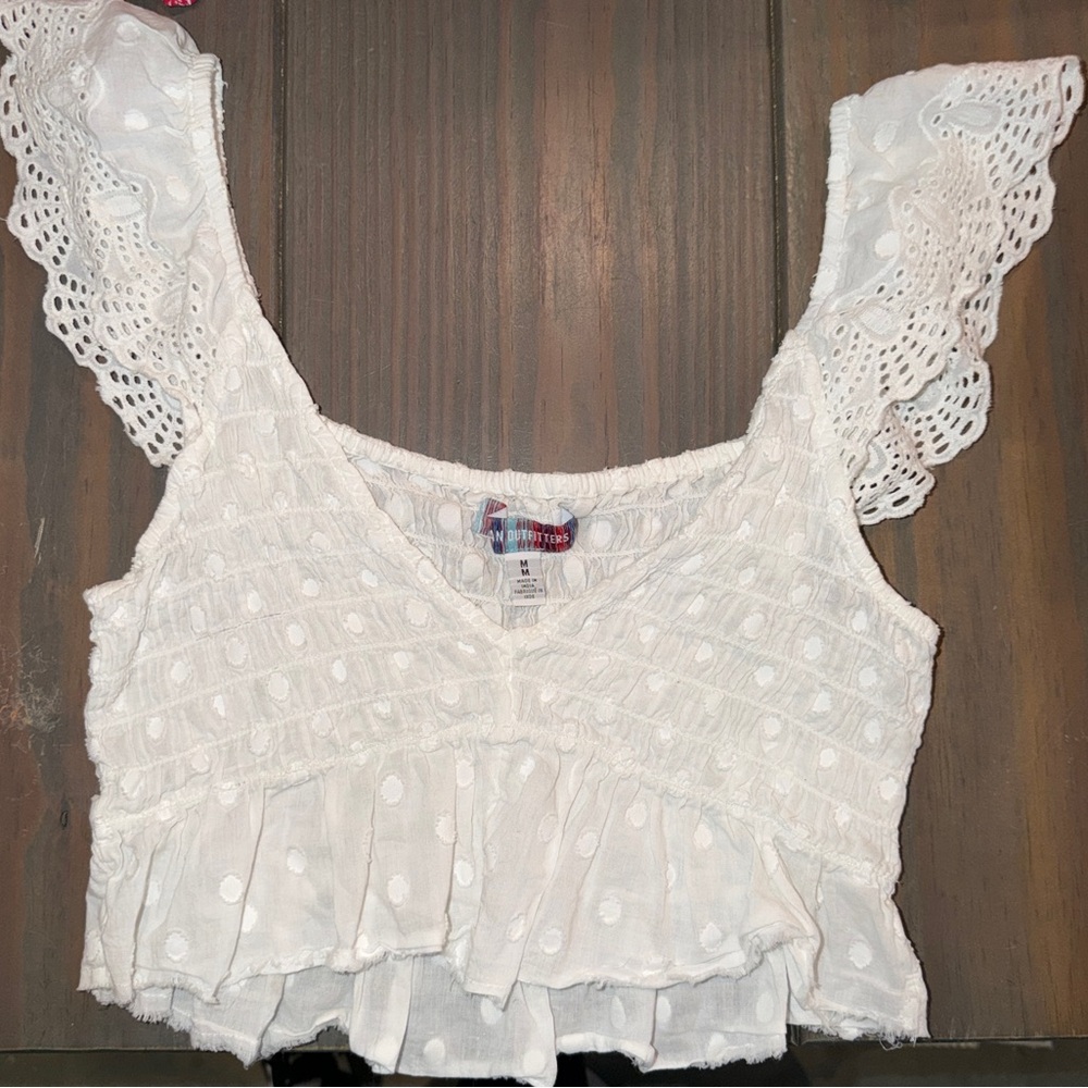 Urban Outfitters White Ribbed Cropped Short Sleeve Tee - Size M